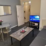 Great 2 Bed Apartment